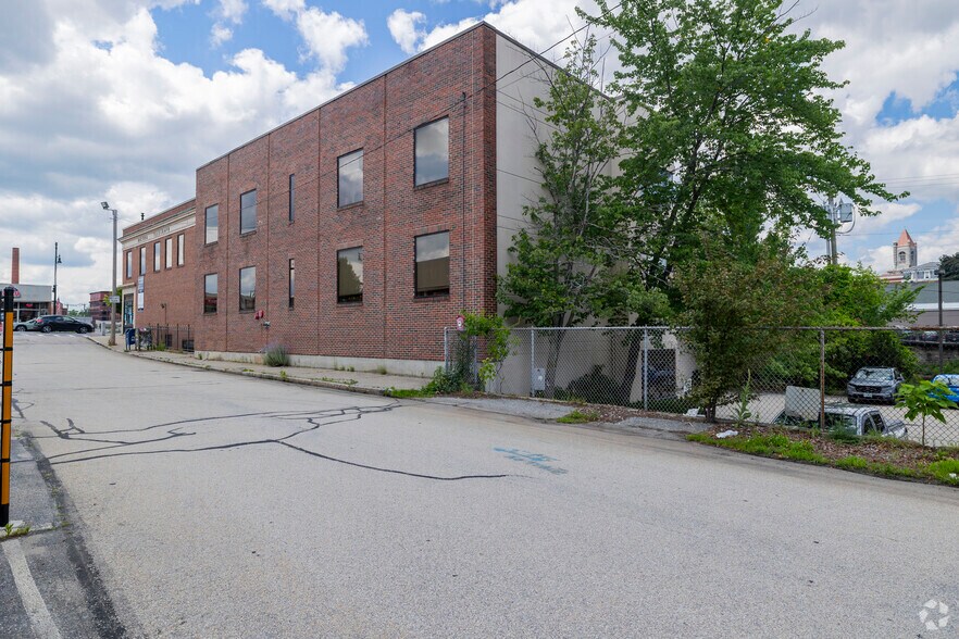 More Photos Of 60 Main St, Nashua Office For Lease