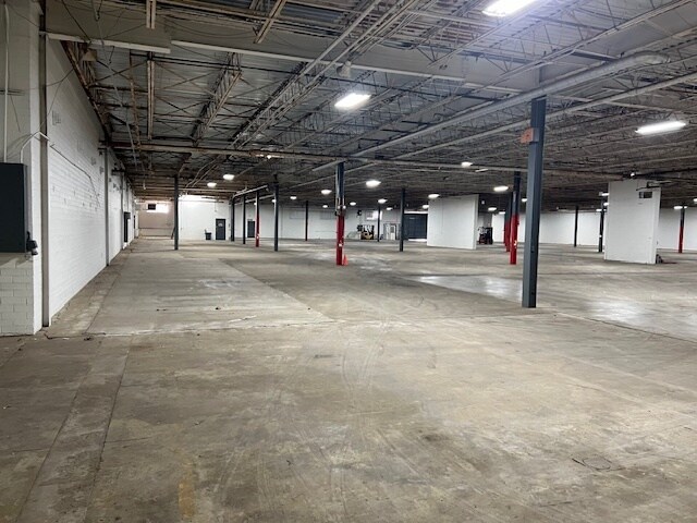 More Photos Of 2349 Plastics Dr, Gastonia Manufacturing For Lease