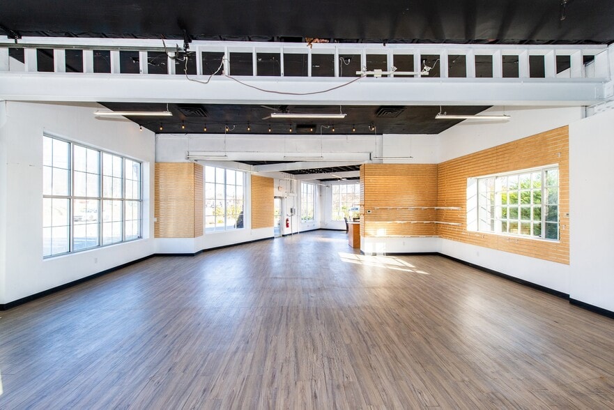 More Photos Of 1 W Main St, Chester Freestanding For Sale