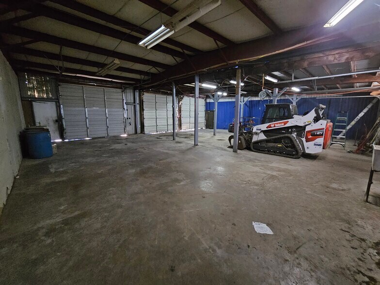 More Photos Of 1400 Down River Dr, Woodland Warehouse For Sale