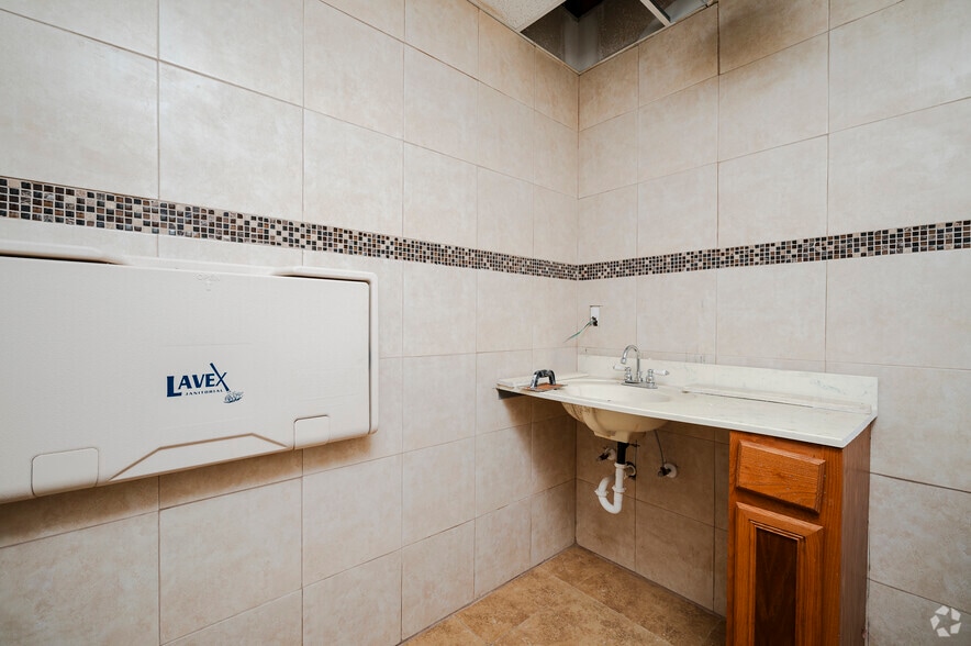 More Photos Of 3101 SW 34th Ave, Ocala Unknown For Lease