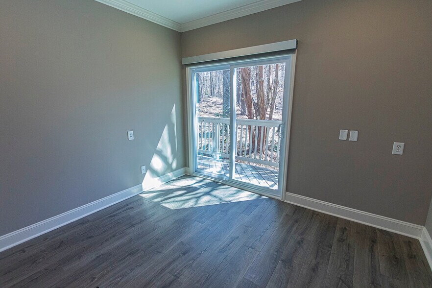 More Photos Of 5501 McNeely Dr, Raleigh Medical For Lease