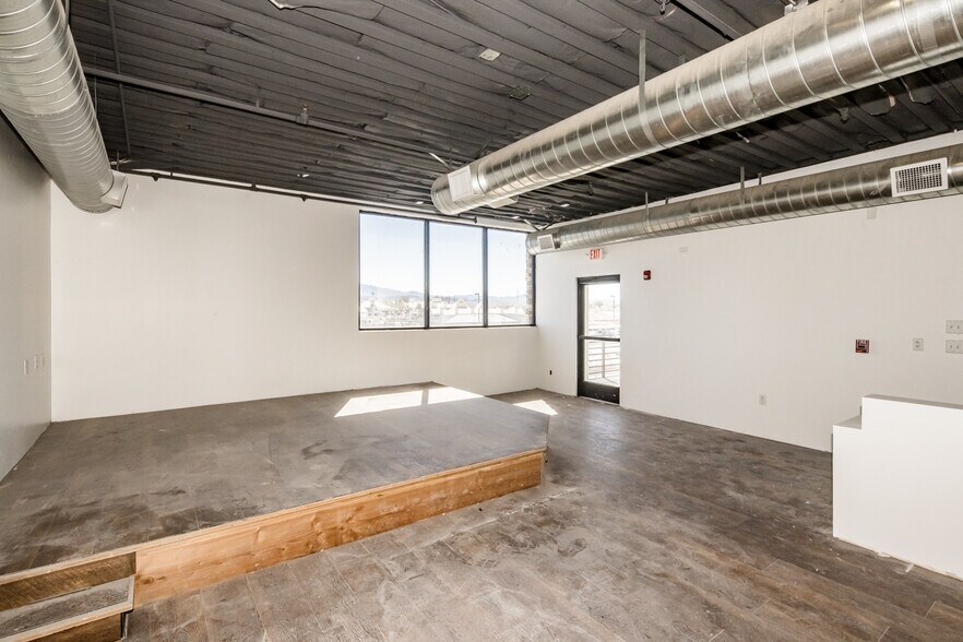 More Photos Of 1515 Marlboro Dr, Lake Havasu City Restaurant For Sale