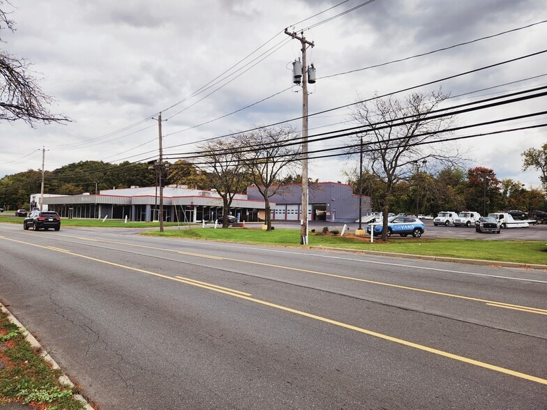More Photos Of 613 New Loudon Rd, Latham Auto Dealership For Sale