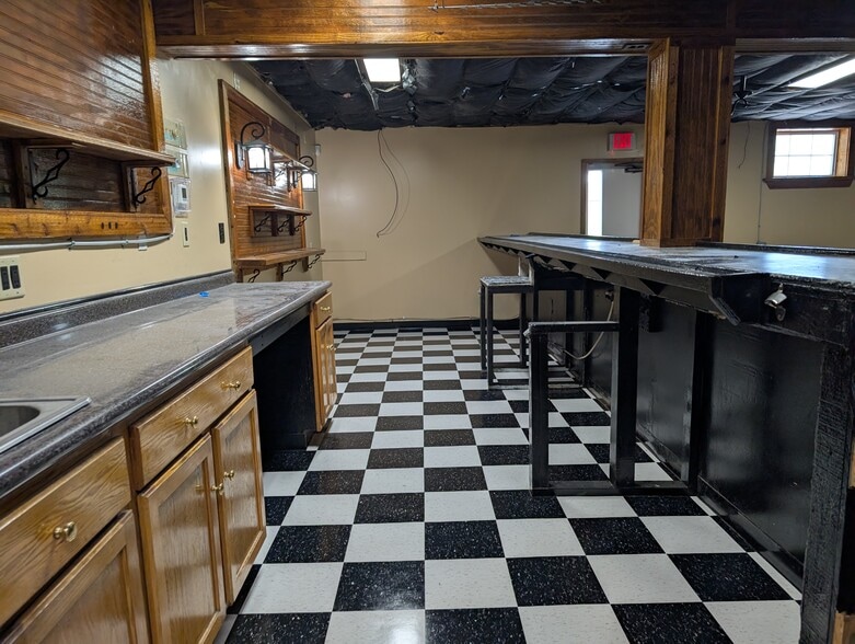 More Photos Of 367 Freedom Way, Jacksonville General Retail For Sale