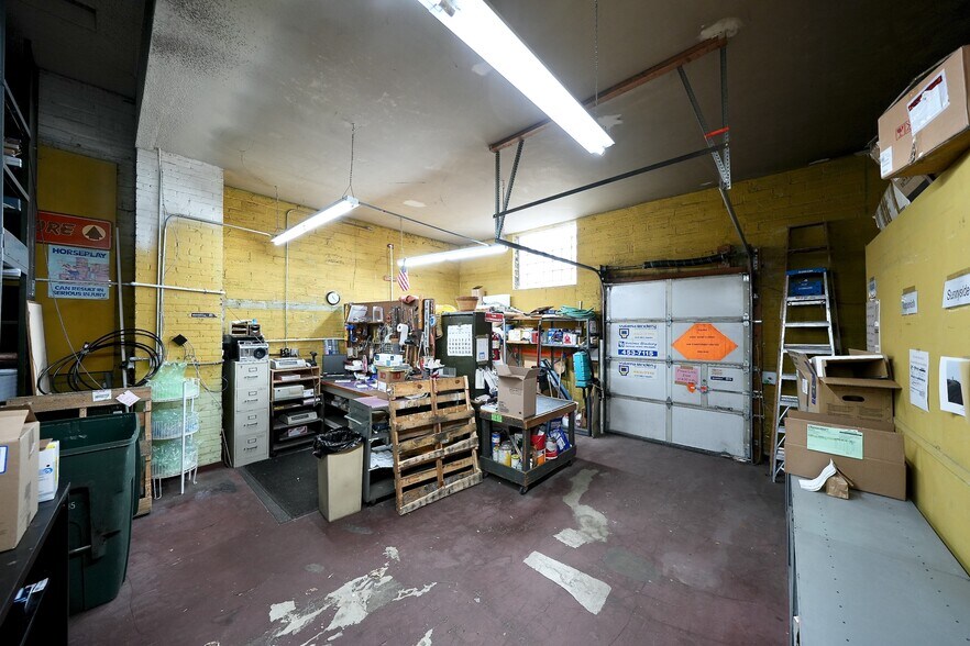 More Photos Of 310 E Chestnut Ave, Yakima Freestanding For Sale