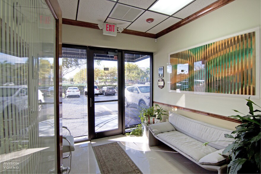 More Photos Of 1700 NW 66th Ave, Plantation Office For Lease