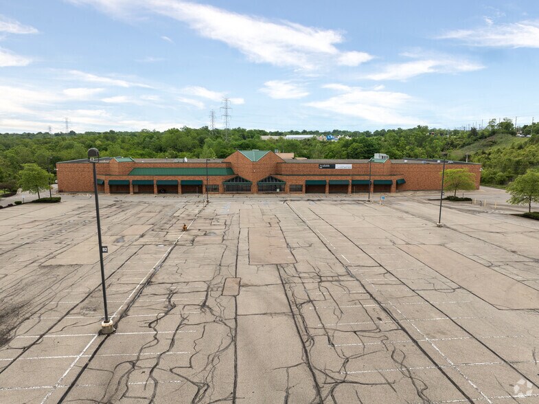 More Photos Of 5878 Harrison Ave, Cincinnati Storefront For Sale