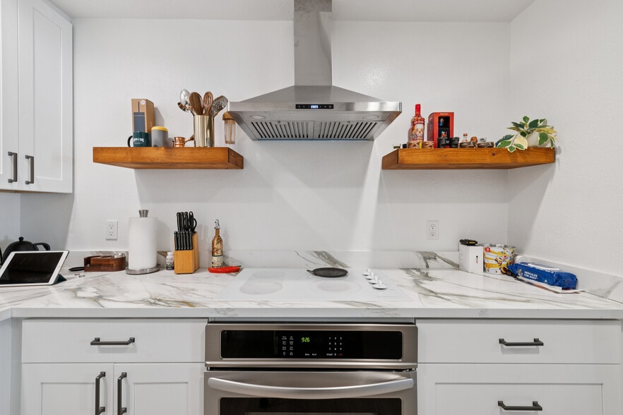 More Photos Of 250 Red Hill Ave, San Anselmo Apartments For Sale