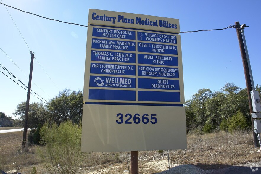 More Photos Of 32665 N Us-281 Hwy, Bulverde Medical For Lease