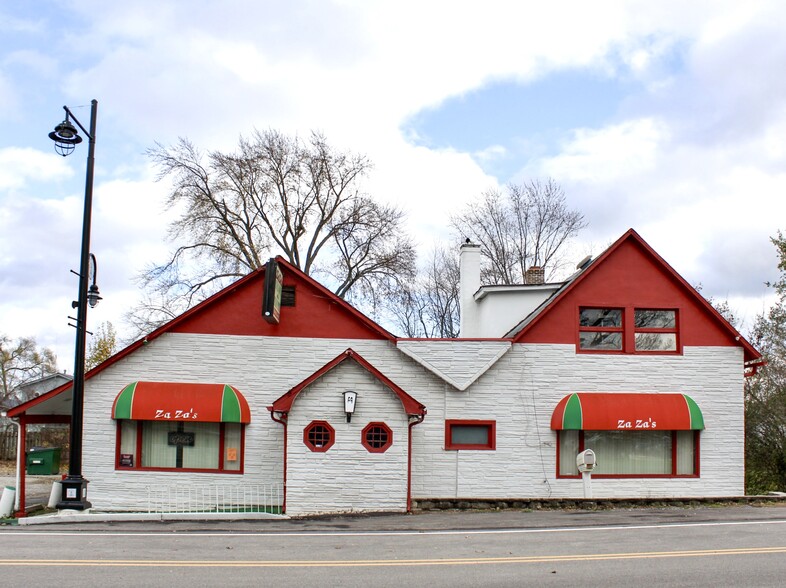 Primary Photo Of 69 Washington St, Fox Lake Restaurant For Sale