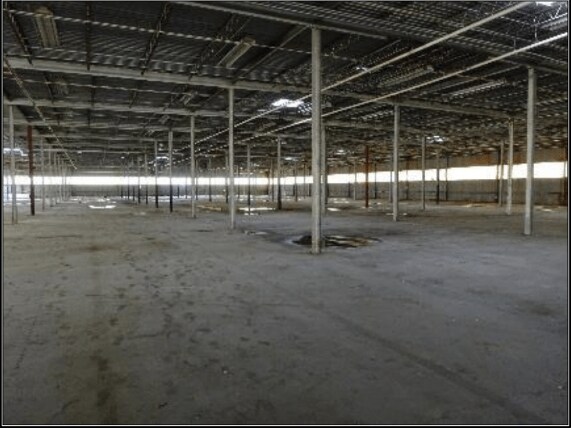 More Photos Of 144 Parkview St, Westminster Distribution For Sale