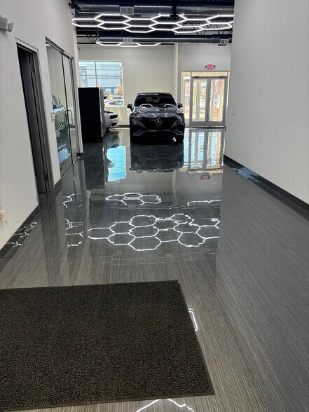 More Photos Of 29710 S Wixom Rd, Wixom Auto Dealership For Sale