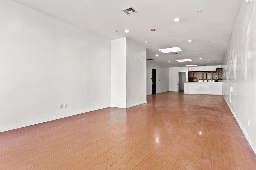 More Photos Of 634-638 E Colorado Blvd, Pasadena Office For Lease