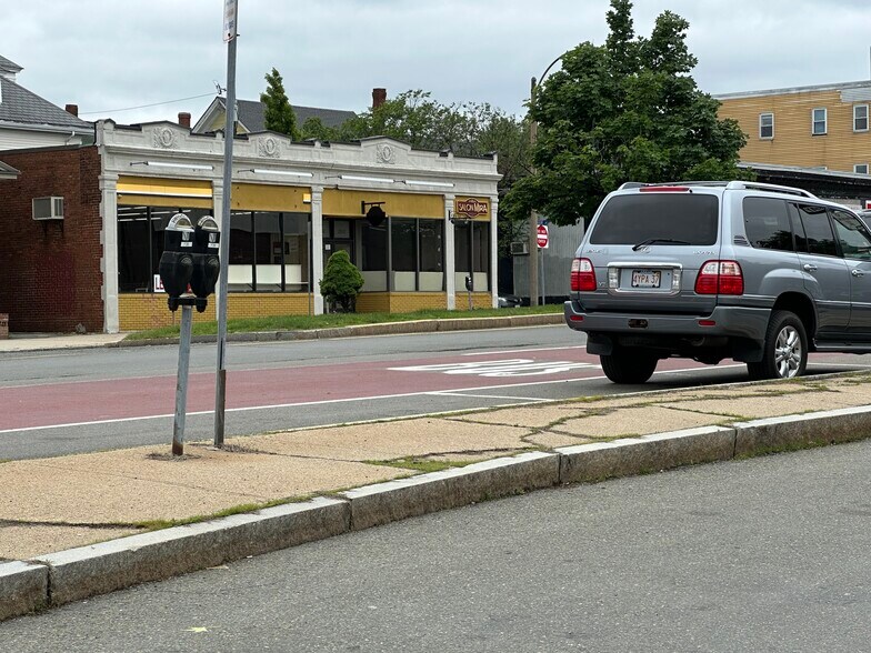 More Photos Of 282 Broadway, Somerville Storefront Retail Office For Lease