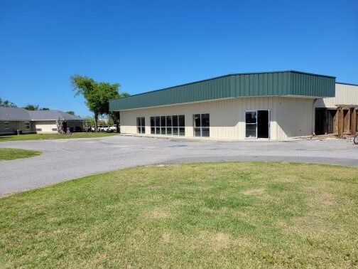 More Photos Of 2401 Ruth Hentz Ave, Panama City Flex For Lease