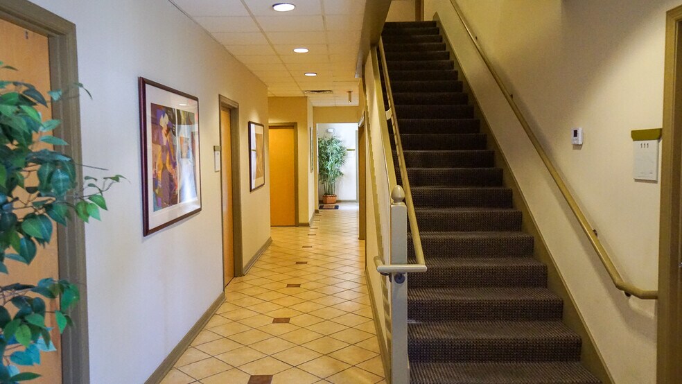 More Photos Of 309 W Main St, Round Rock Office For Lease