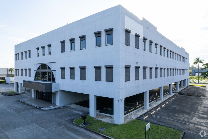 More Photos Of 2300 NW 89th Pl, Miami Industrial For Lease