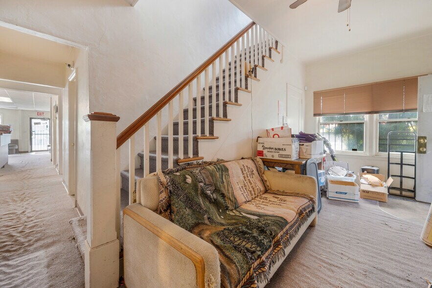 More Photos Of 2641 Fresno St, Fresno Office For Sale