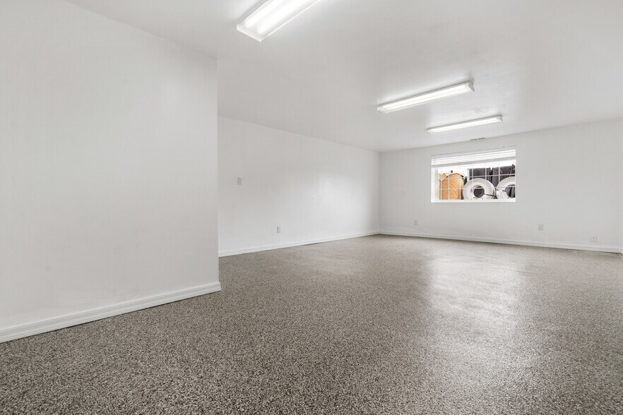 More Photos Of 1227 Deeds Ave, Dayton Warehouse For Lease