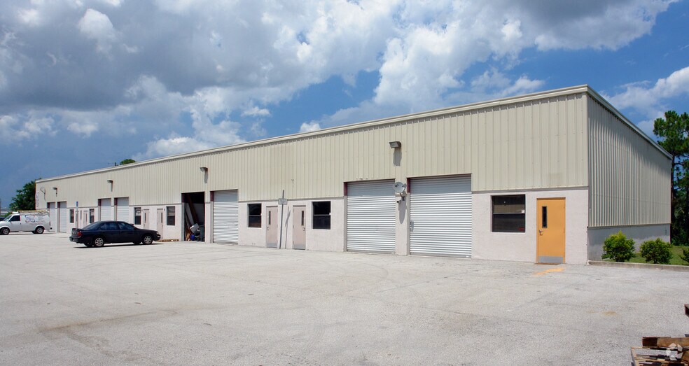 More Photos Of 7605 Progress Cir, Melbourne Warehouse For Lease