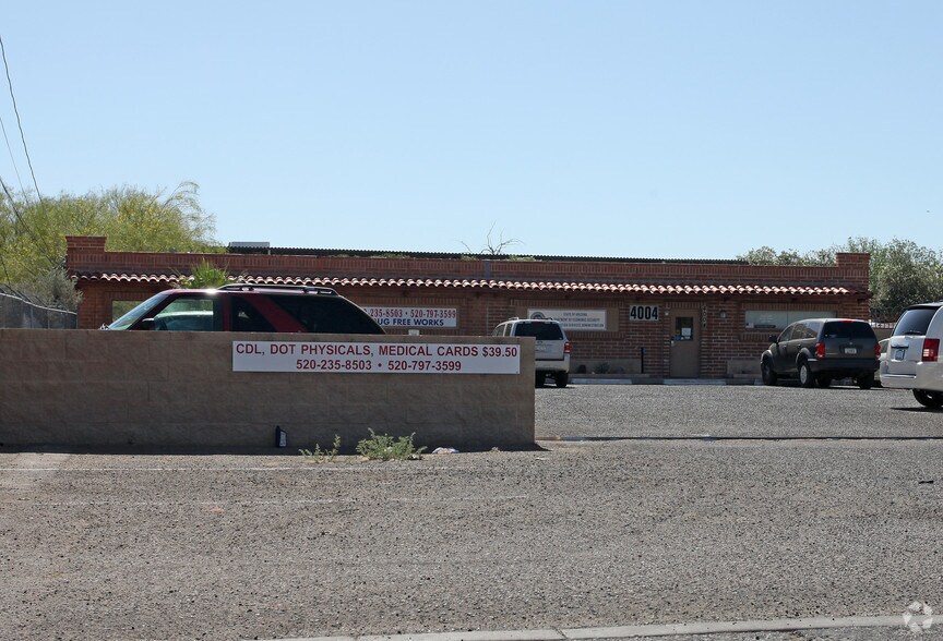 More Photos Of 4004-4006 N Romero Rd, Tucson Office For Sale