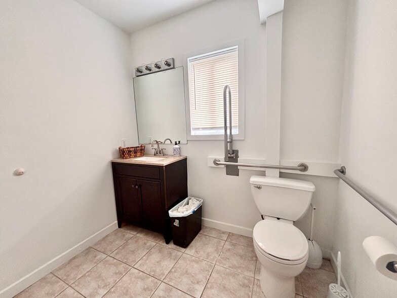 More Photos Of 543 Newfield Ave, Stamford Storefront Retail Residential For Lease