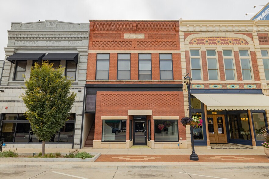 More Photos Of 108 S Santa Fe Ave, Salina General Retail For Lease