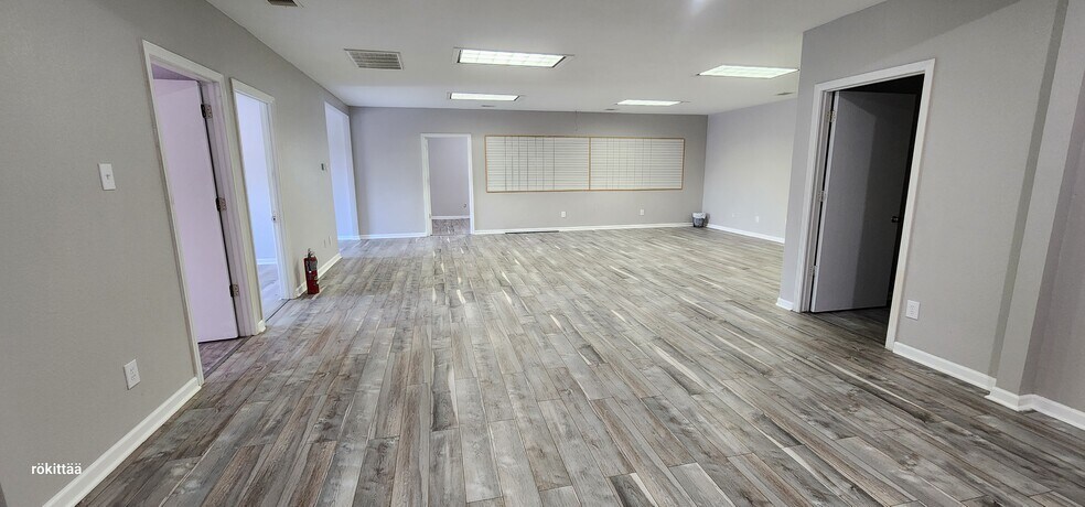 More Photos Of 616 Rankin Cir N, Houston Warehouse For Lease