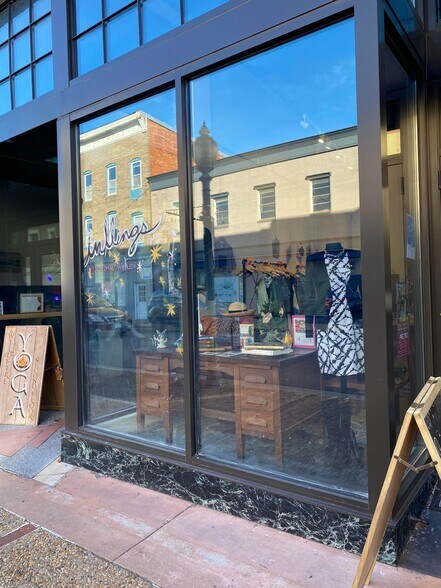 More Photos Of 205 E Main St, Front Royal Storefront Retail Office For Lease