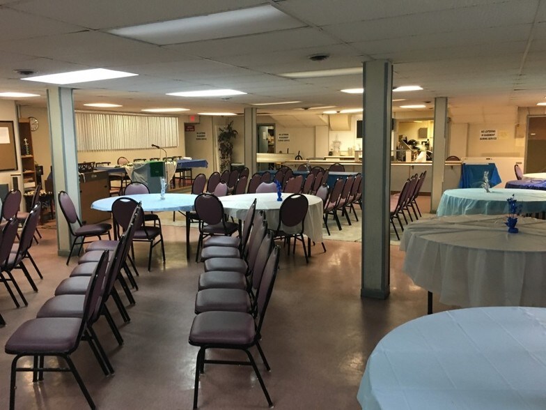 More Photos Of 9841 Dundee St, Detroit Religious Facility For Sale