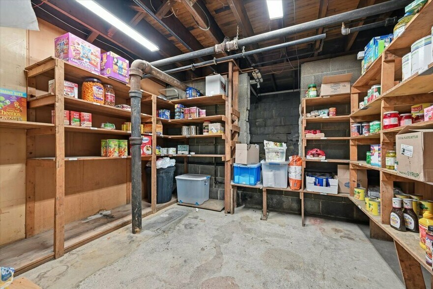 More Photos Of 306 W Main St, Pen Argyl Healthcare For Sale