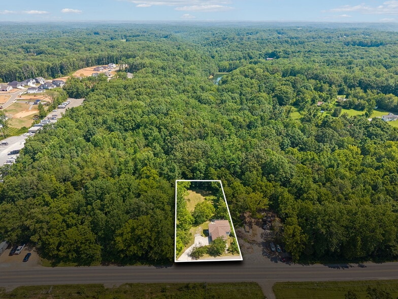 Primary Photo Of 1392 Fairview Blvd Blvd, Fairview General Retail For Sale