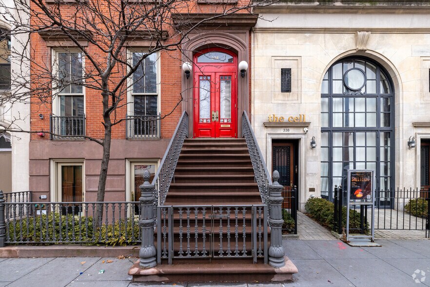 More Photos Of 336 W 23rd St, New York Apartments For Sale