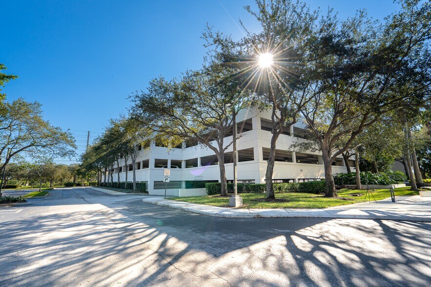 More Photos Of 777 Yamato Rd, Boca Raton Unknown For Lease