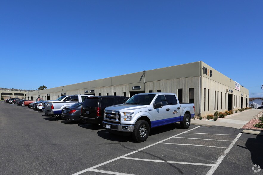 More Photos Of 1488 Pioneer Way, El Cajon Warehouse For Lease