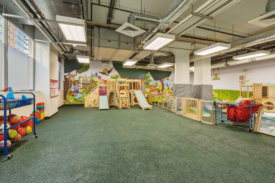 More Photos Of 2728 Thomson Ave, Long Island City Apartments For Sale