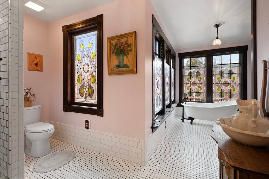 More Photos Of 306 Main Ave, Weston Office For Sale