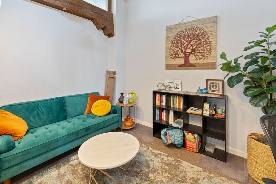 More Photos Of 6050 State Route 179, Sedona Office For Sale