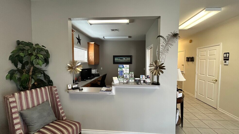 More Photos Of 2527 Highway 361, Ingleside Office For Lease