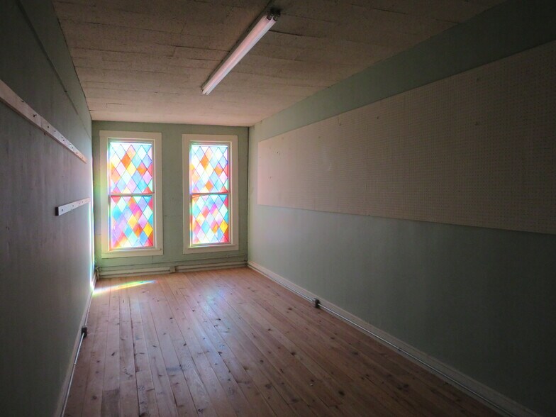 More Photos Of 110-112 W Washington st, Morris General Retail For Sale