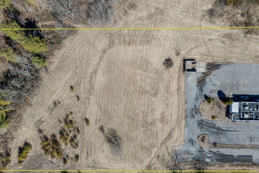 More Photos Of 270 Broadway, Whitehall Freestanding For Sale