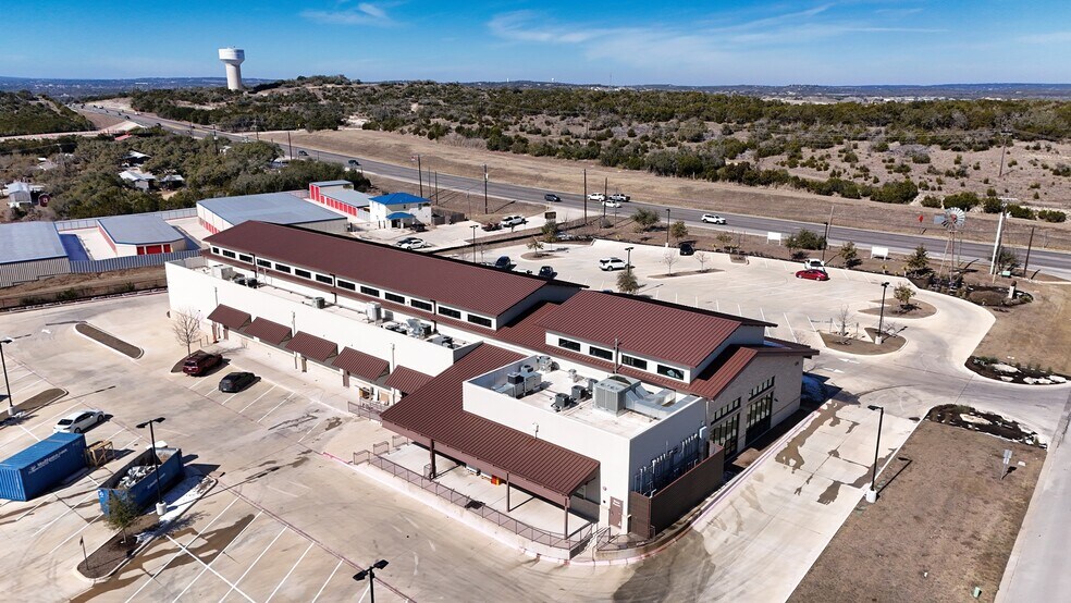 More Photos Of 136 Drifting Wind Run, Dripping Springs Storefront For Lease