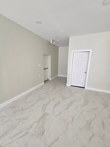 More Photos Of 72 Van Dyke St, Brooklyn Apartments For Lease