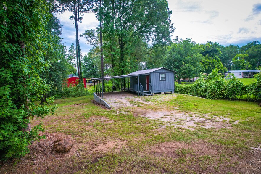 More Photos Of 151 Karen st, Zavalla Specialty For Sale