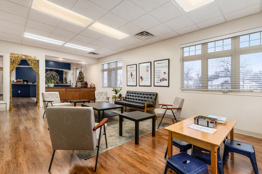 More Photos Of 440 Beecher Rd, Columbus Medical For Lease