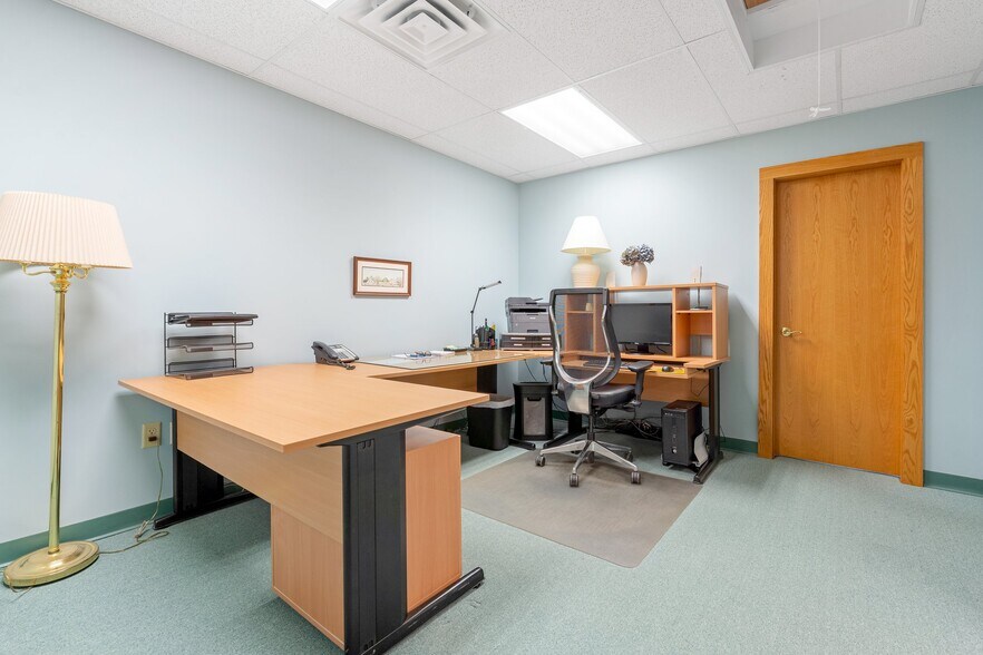 More Photos Of 939-941 Salem St, Groveland Storefront Retail Office For Sale