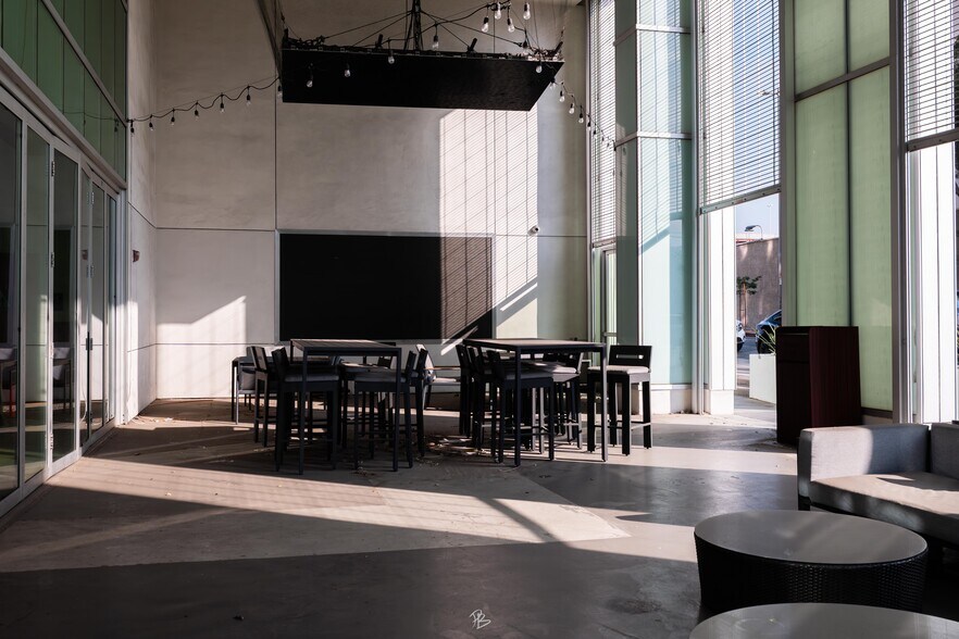 More Photos Of 300 N Central Ave, Glendale Multifamily For Sale