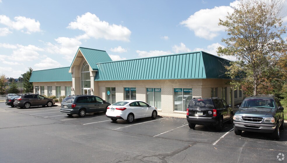 More Photos Of 6000 Steubenville Pike, McKees Rocks Medical For Lease