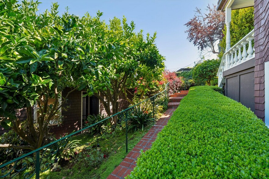 More Photos Of 47 Bulkley Ave, Sausalito Apartments For Sale